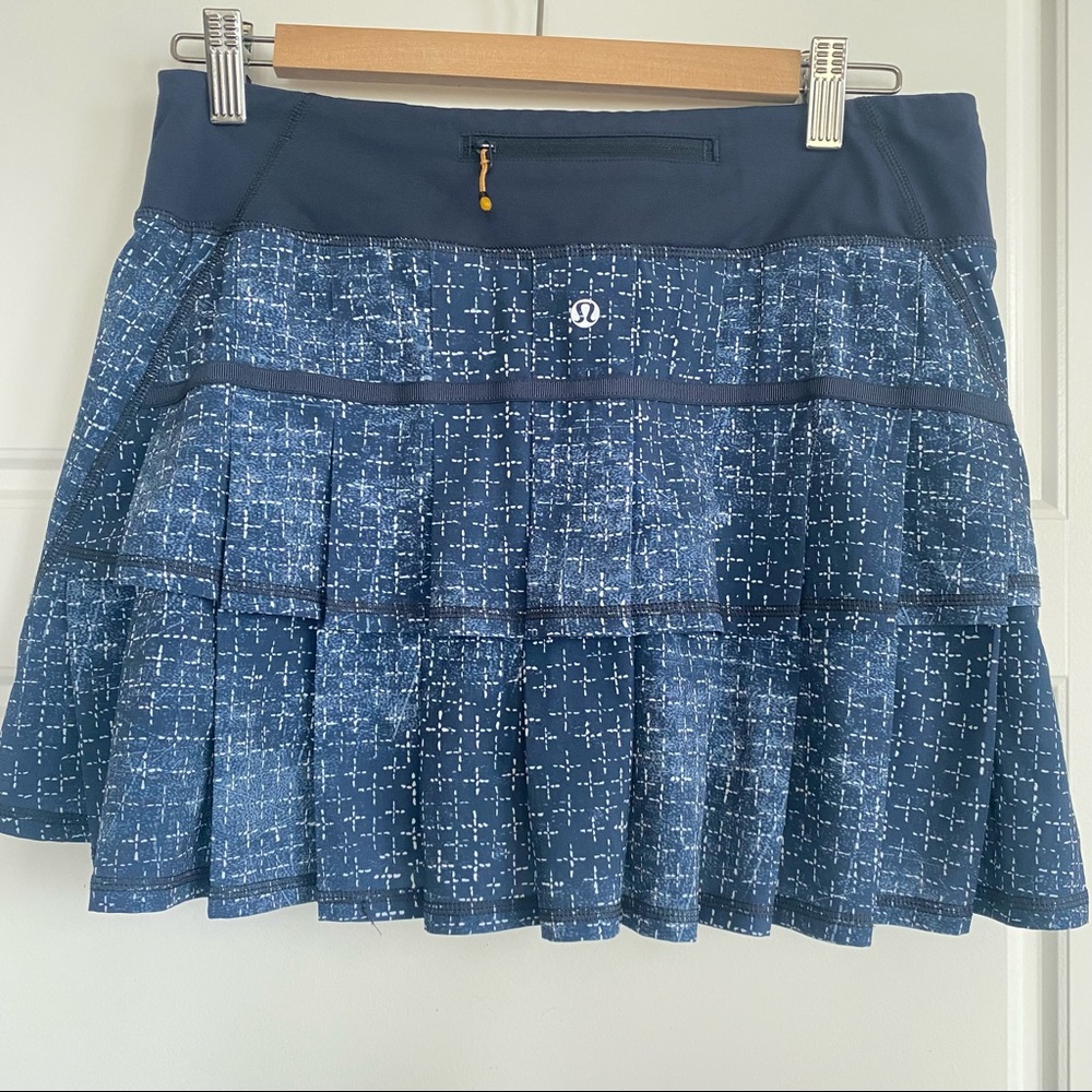 lululemon athletica Blue Patterned Skort